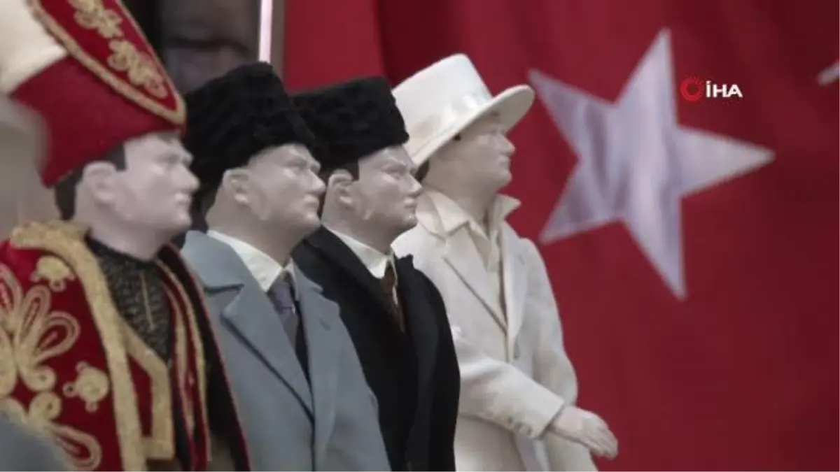 20 kişilik ekip 1.5 yılda Atatürk\'ün 15 farklı elbisesinin birebir aynısını dikti