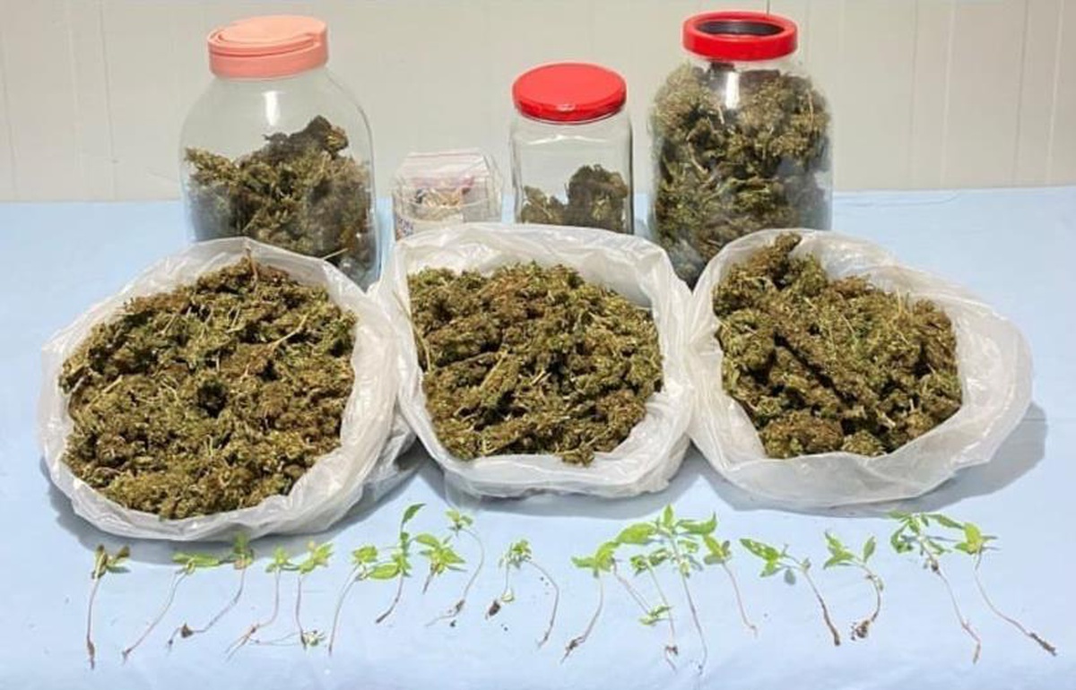 Adana\'da iş yerinde uyuşturucu bulunan kişi gözaltına alındı