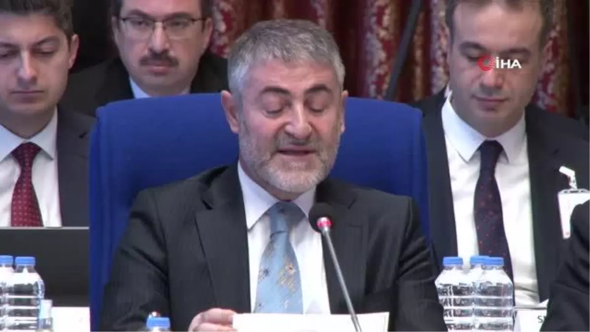 Bakan Nebati: "Artan hayat pahalılığı nedeniyle vatandaşlarımızın karşılaştığı sıkıntıların farkındayız, hiçbir sorumluluktan kaçmıyoruz"