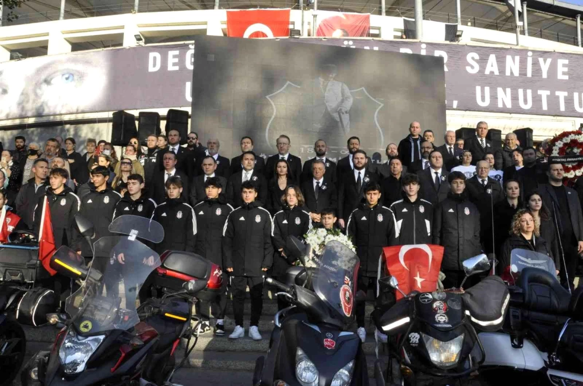 Beşiktaş Kulübü, Atatürk\'ü Dolmabahçe\'de andı