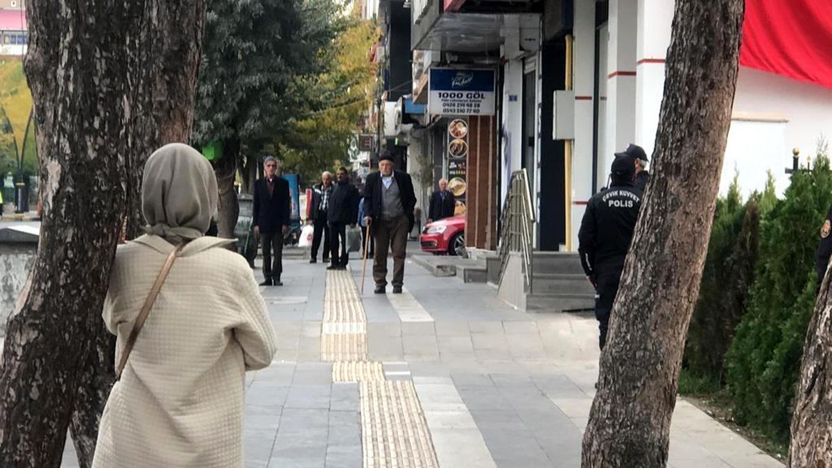 Bingöl\'de hayat 2 dakikalığına durdu