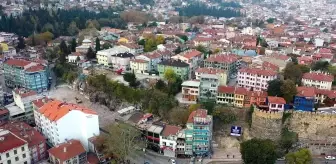 Bursa'da binalar yıkılıyor, tarihi surlar ortaya çıkıyor