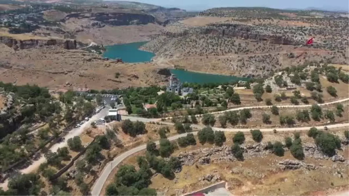 DİYARBAKIR - Büyük Önder Atatürk'ü su altında andılar