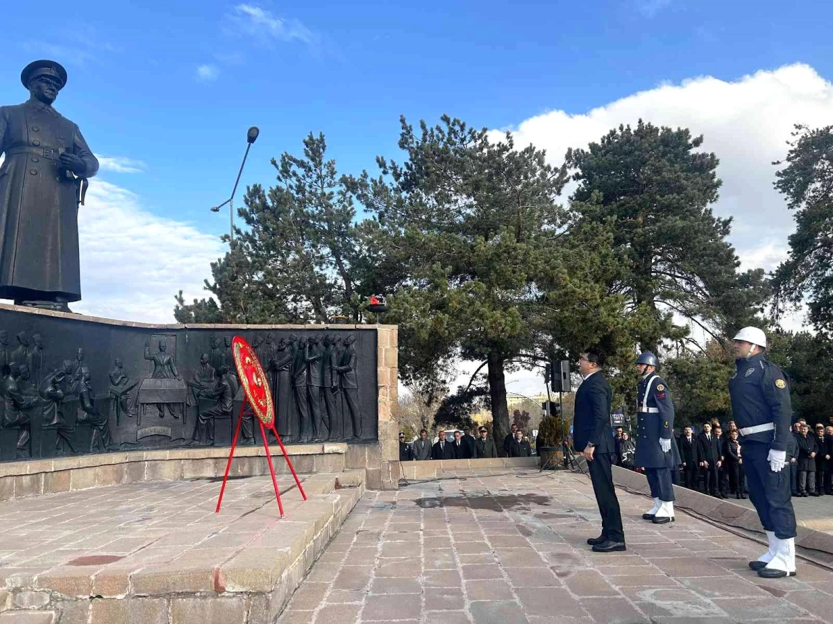 Erzurum\'da 10 Kasım Atatürk\'ü Anma töreni