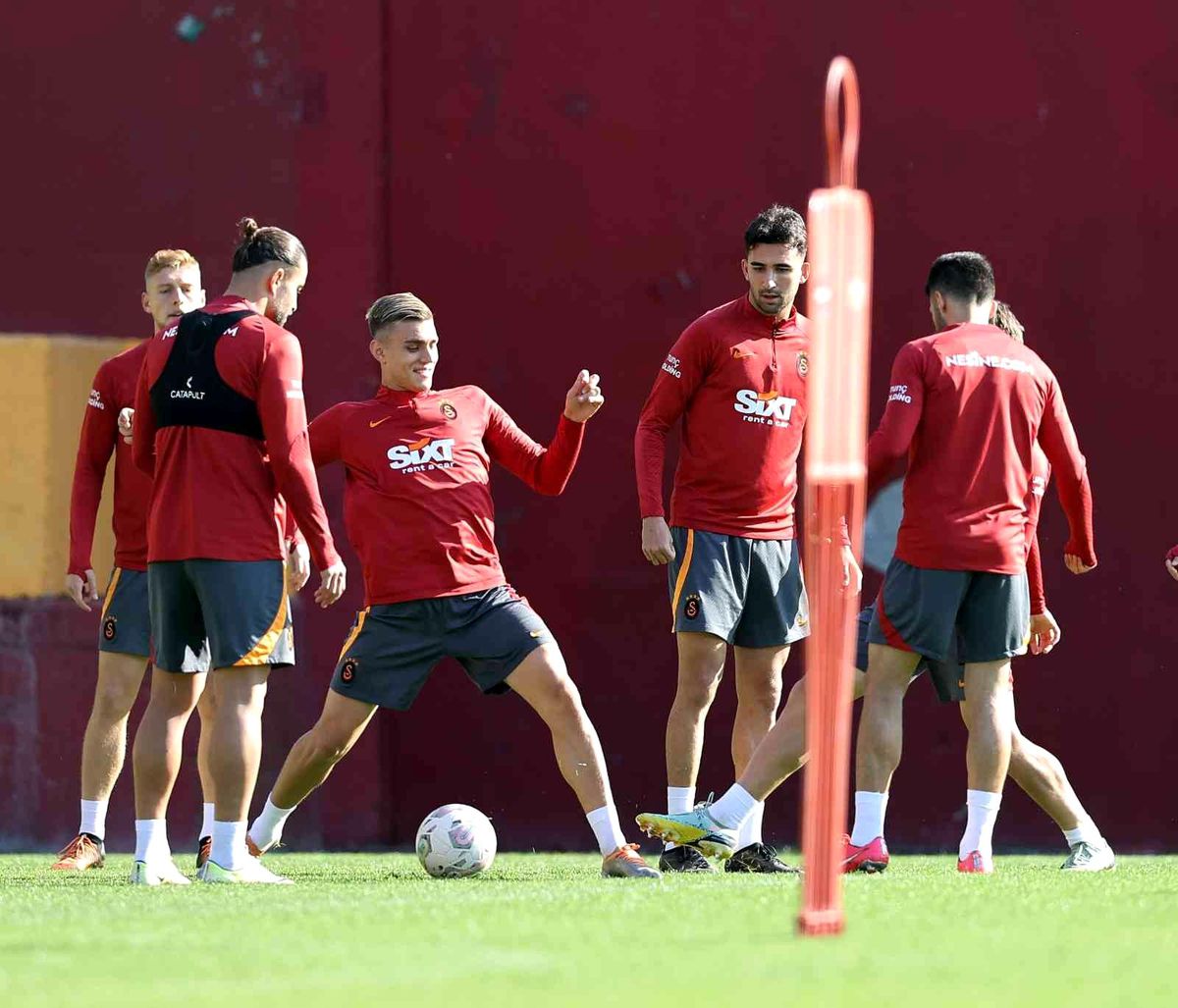 Galatasaray, Medipol Başakşehir maçının hazırlıklarını sürdürdü