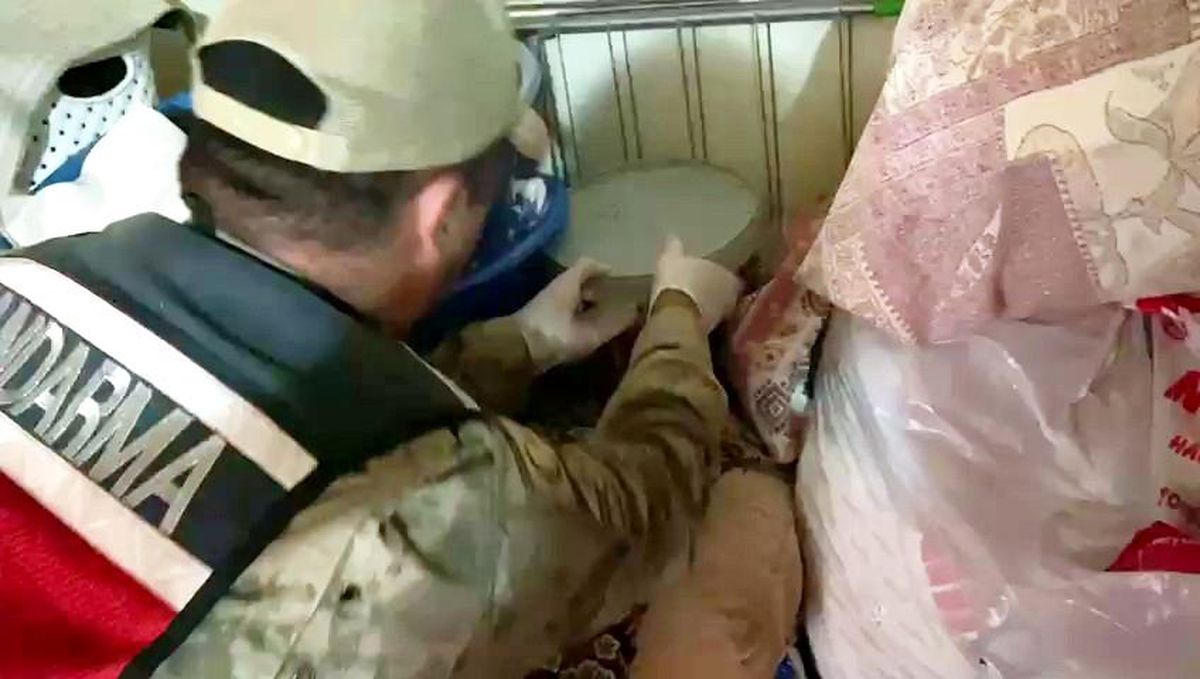 Hatay\'da 1 kilo 300 gram esrar ele geçirildi