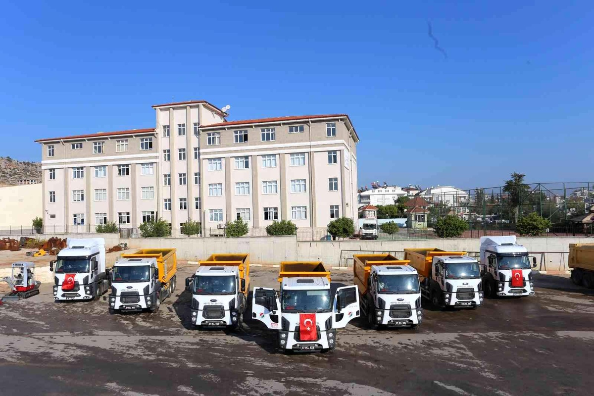 Kepez Belediyesi araç filosunu güçlendirdi