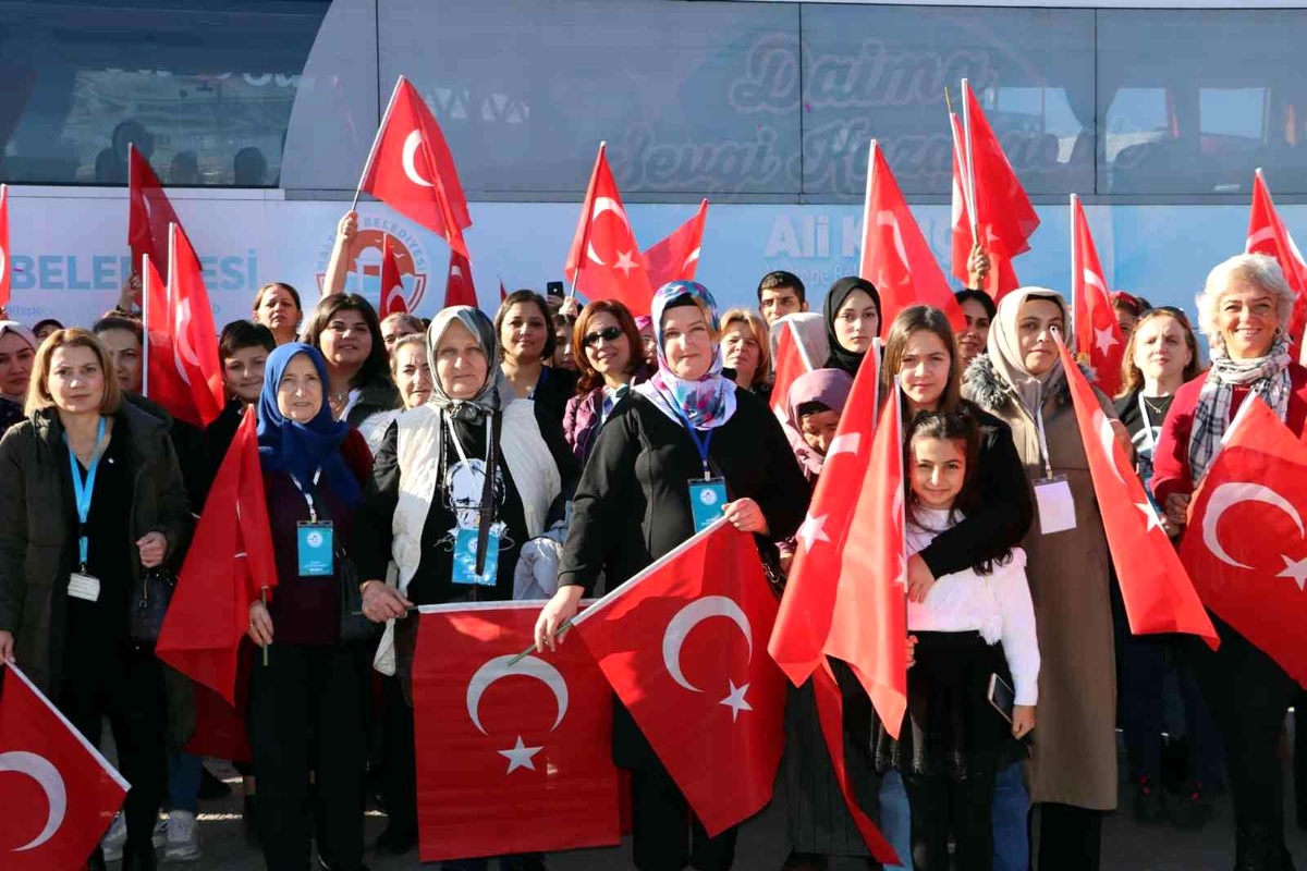 Maltepeli kadınlar "Ata"larının huzurunda