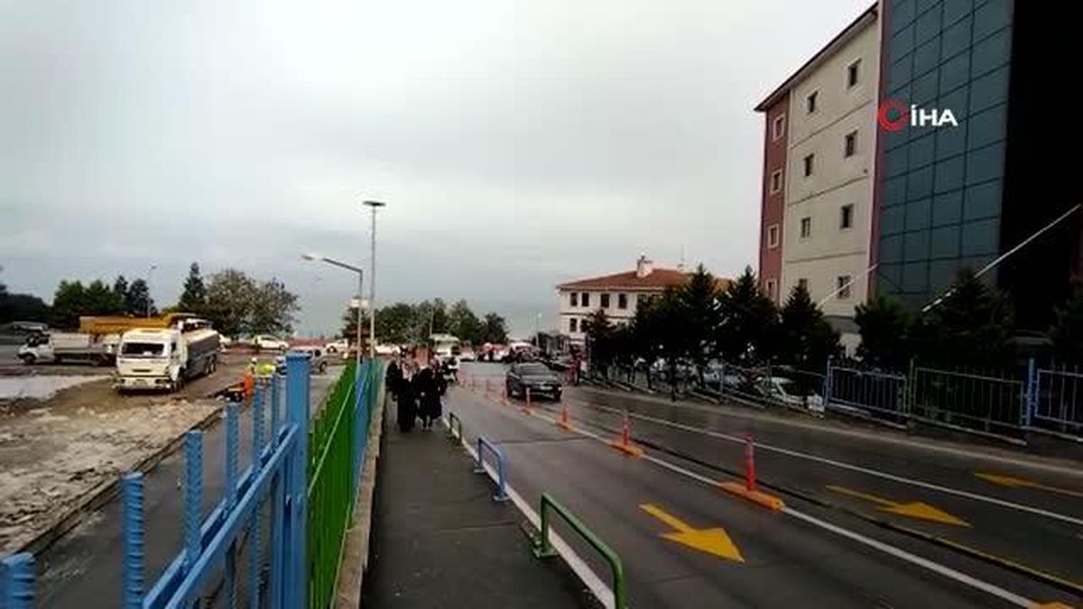 RTEÜ Eğitim Araştırma Hastanesi Acil Servisi yenisi yapılmak üzere yıkıldı