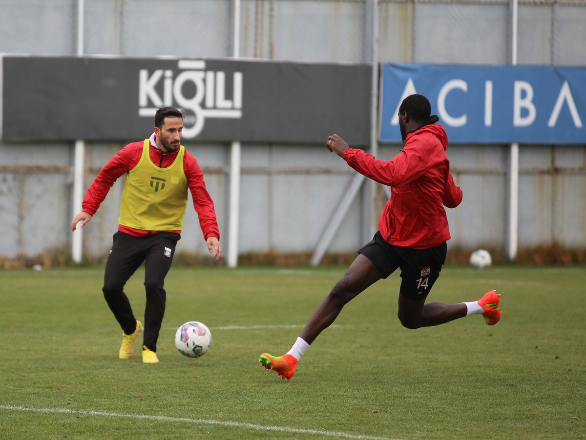 Sivasspor, Ümraniyespor maçının hazırlıklarını sürdürdü