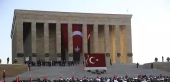 Devlet erkanı, vefatının 84'üncü yıldönümünde Atatürk'ün huzurunda