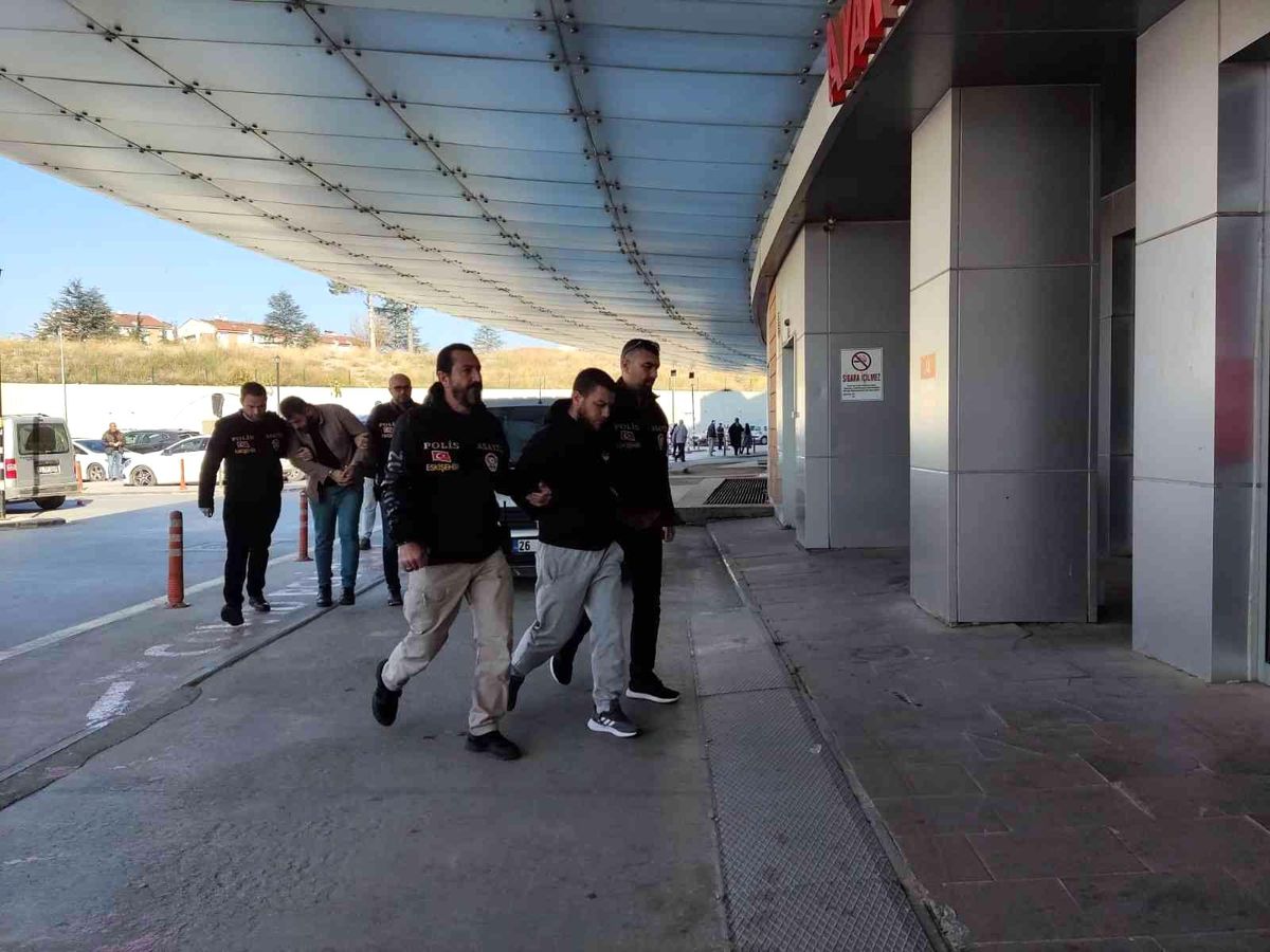 Yakın arkadaşını öldürdüğü iddia edilen şüpheli tutuklandı