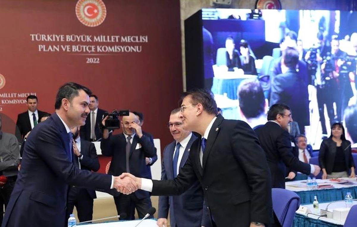 Aydemir şehircilikte Erzurum\'u örnek gösterdi