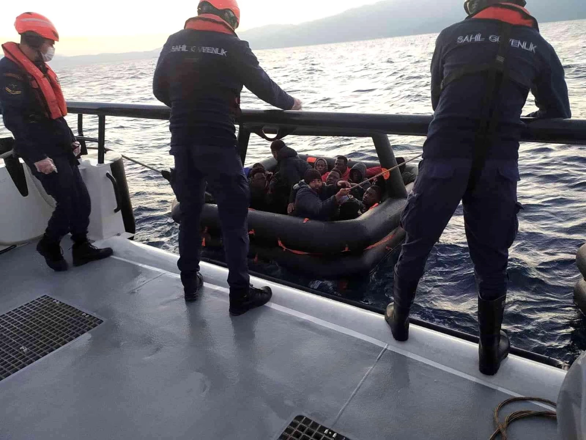 Aydın\'da 35 düzensiz göçmen kurtarıldı