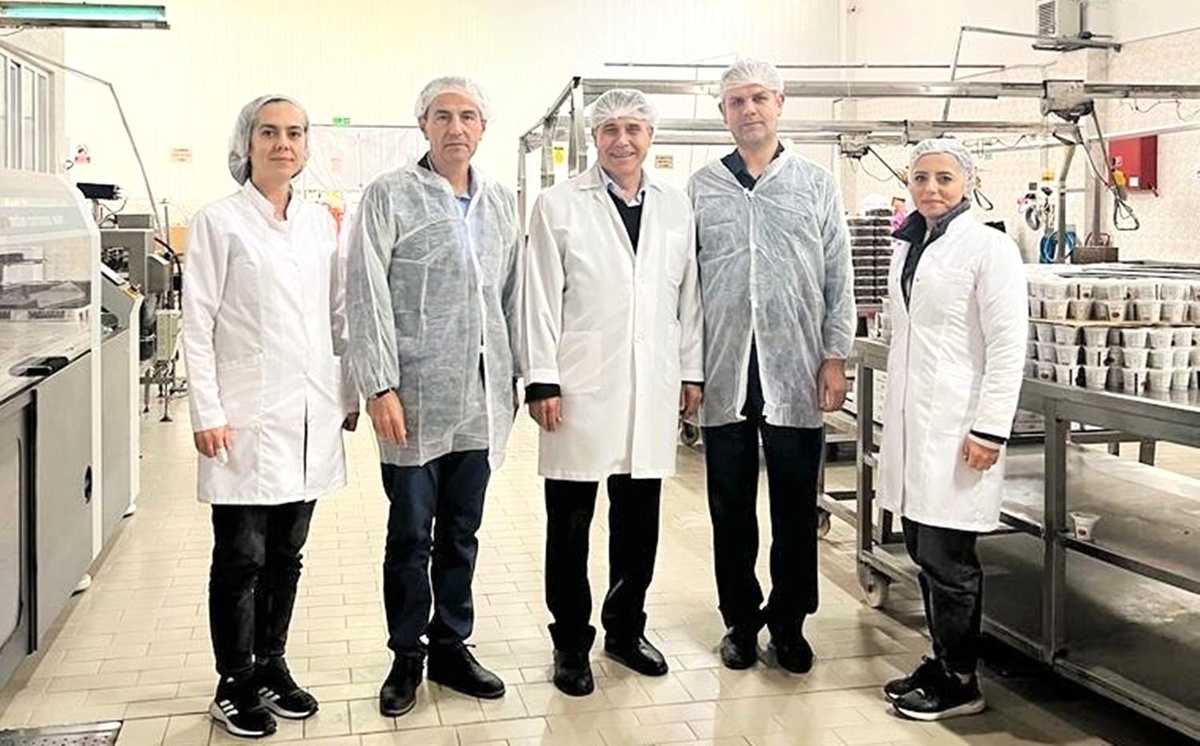 Bulgaristan Konsolosu Bozhilov\'dan Kardelen kestane şekerine tam not