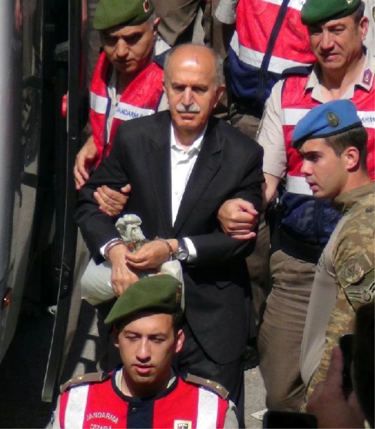 Bursa\'daki FETÖ davasında eski vali Harput\'a bu kez 15 yıl hapis istendi