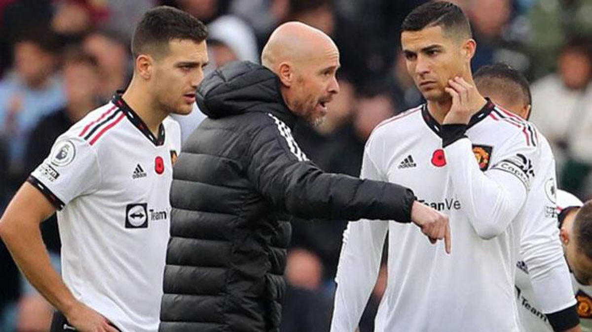 Rooney\'den Ronaldo\'ya sert tepki: Sezon başından bu yana yaptığı şeyler kabul edilemez