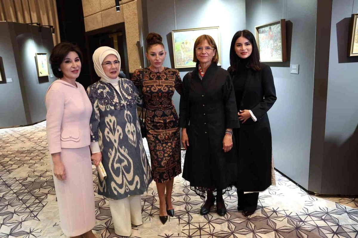 Emine Erdoğan, Özbekistan\'da "Özbekistan\'ın Renkleri" sergisini ziyaret etti