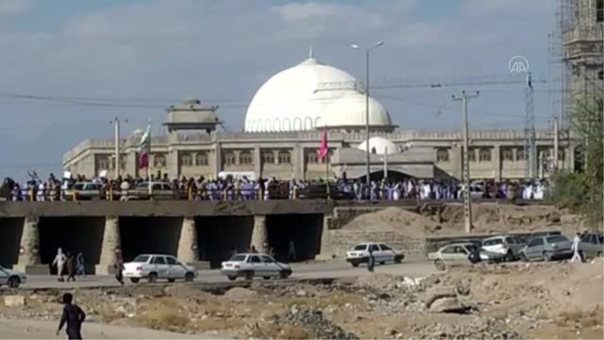 İran\'ın Sistan-Beluçistan eyaletinde yönetim karşıtı gösteriler düzenlendi
