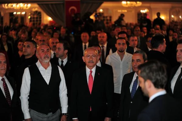Kılıçdaroğlu, Türk SİHA'larının mucidi Selçuk Bayraktar ile yıllar önce yaptığı görüşmeyi anlattı.
