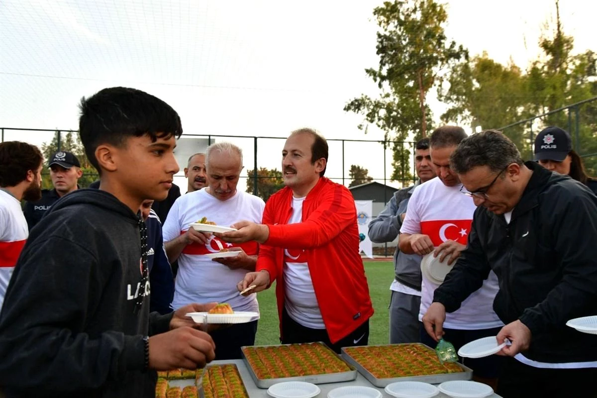 Mersin\'de \'Kötü alışkanlıklara ret, sporla sağlıklı yaşama evet\' kampanyası