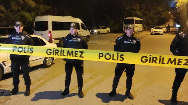 Sır perdesi aralanıyor! Ankara'da aynı evde ölü bulunan 5 Afgan'ın cinayet nedenine ilişkin ilk bilgi ortaya çıktı Sır perdesi aralanıyor! Ankara'da aynı evde ölü bulunan 5 Afgan'ın cinayet nedenine ilişkin ilk bilgi ortaya çıktı