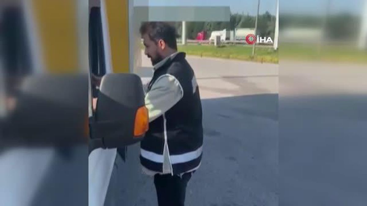 TEM'de durdurulan araçtan 2 milyon sigara ele geçirildi: 2 gözaltı