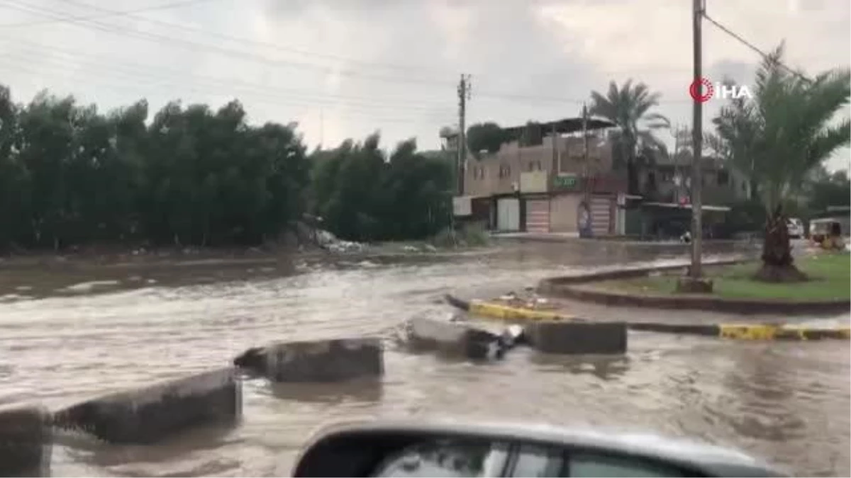 Bağdat\'ta şiddetli yağış: cadde ve sokaklar suyla dolduDicle ve Fırat Nehri\'nde su seviyesi yükseldi