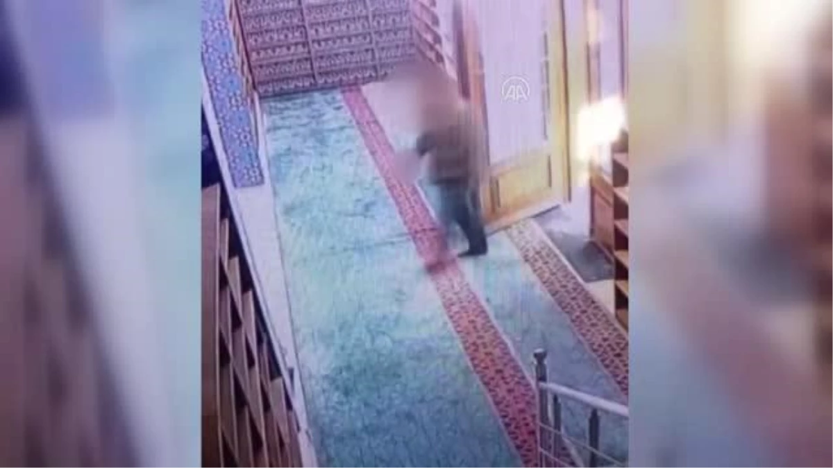 Başakşehir\'de camide saygısız hareketlerde bulunan şüpheli gözaltına alındı