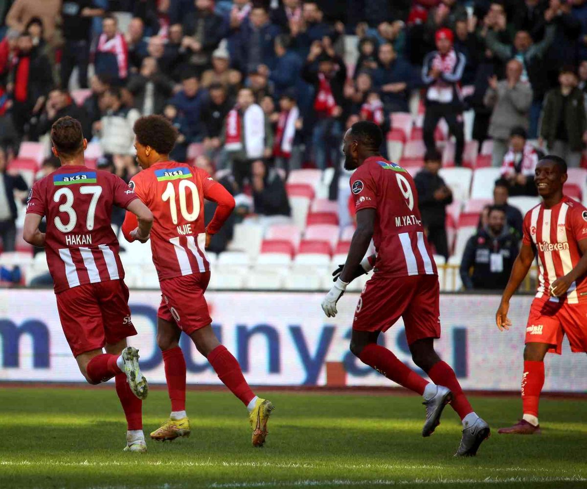 Clinton N\'Jie gol sayısını 2 yaptı