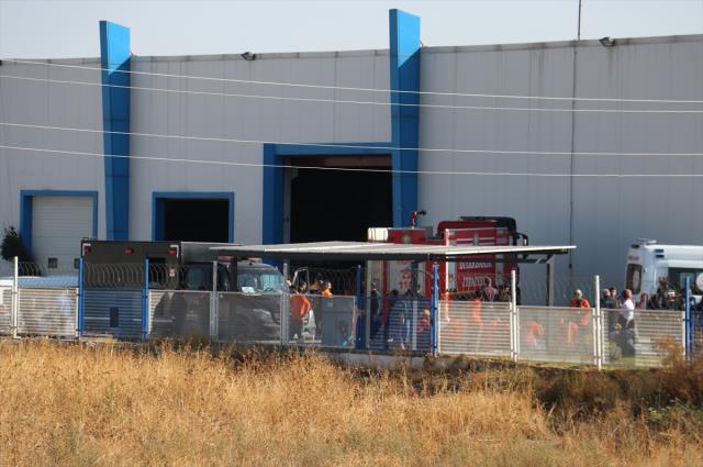 Diyarbakır OSB'de alüminyum fabrikası fırınında patlama: 1 kişi öldü, 3 kişi yaralandı Diyarbakır OSB'de alüminyum fabrikası fırınında patlama: 1 kişi öldü, 3 kişi yaralandı