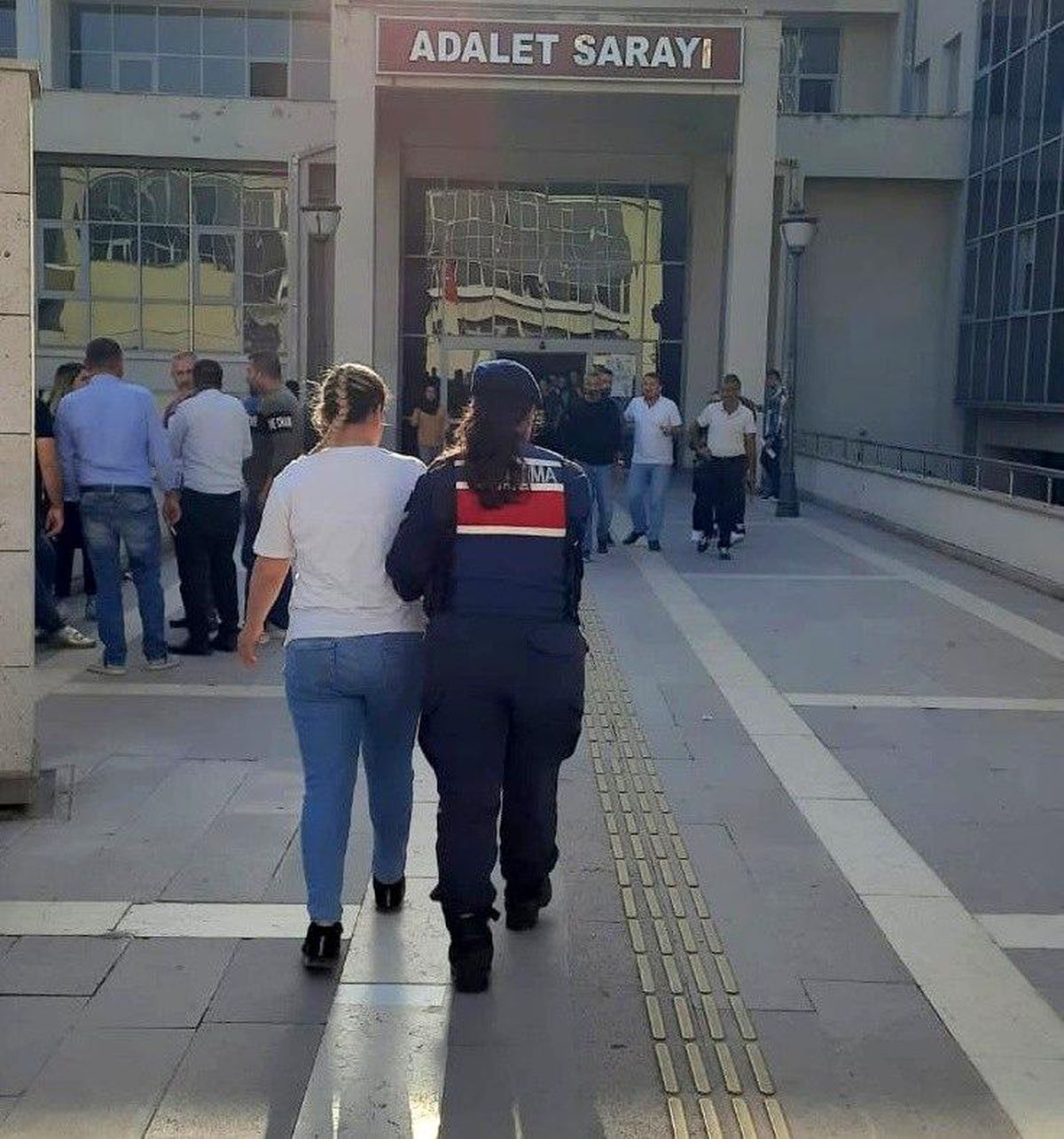 Kadirli\'de 5 yıl hapis cezasıyla aranan hükümlü yakalandı