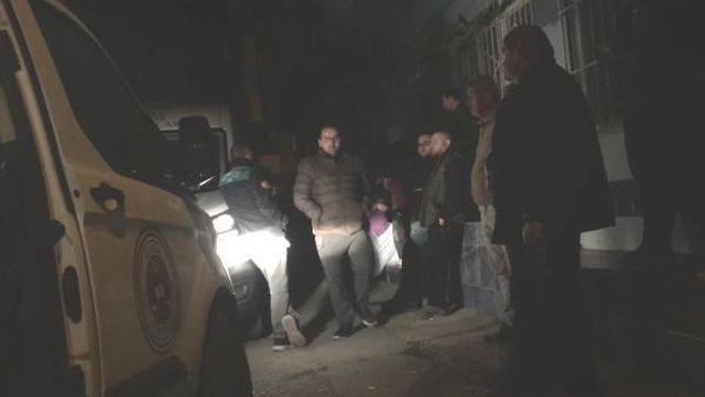 Bursa'da sır ölüm! Genç kadın, evinde bıçaklanmış halde ölü bulundu Bursa'da sır ölüm! Genç kadın, evinde bıçaklanmış halde ölü bulundu