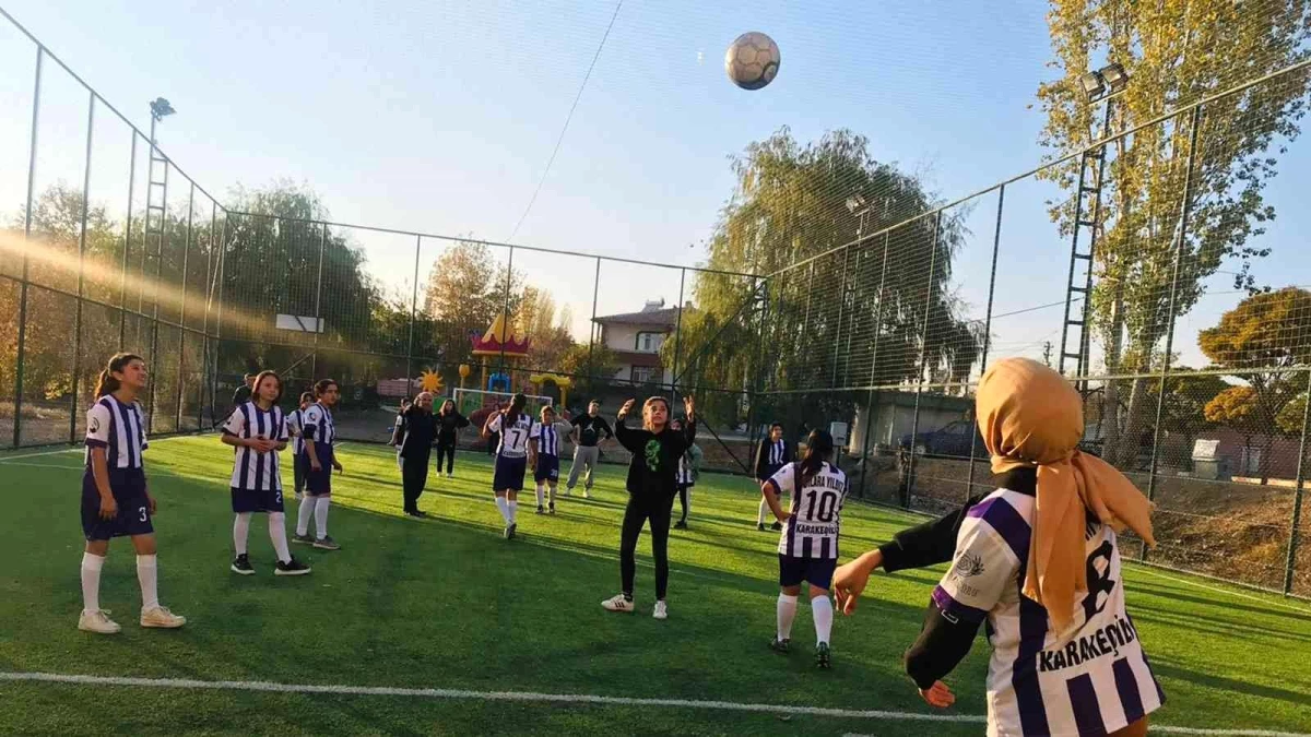 Kırıkkale\'de kız futbol takımı kuruldu