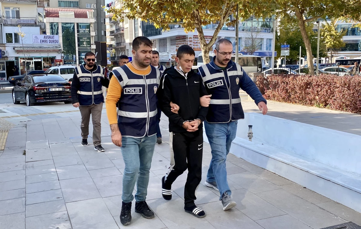 Kırşehir\'de araç hırsızlıklarının 2 şüphelisi tutuklandı