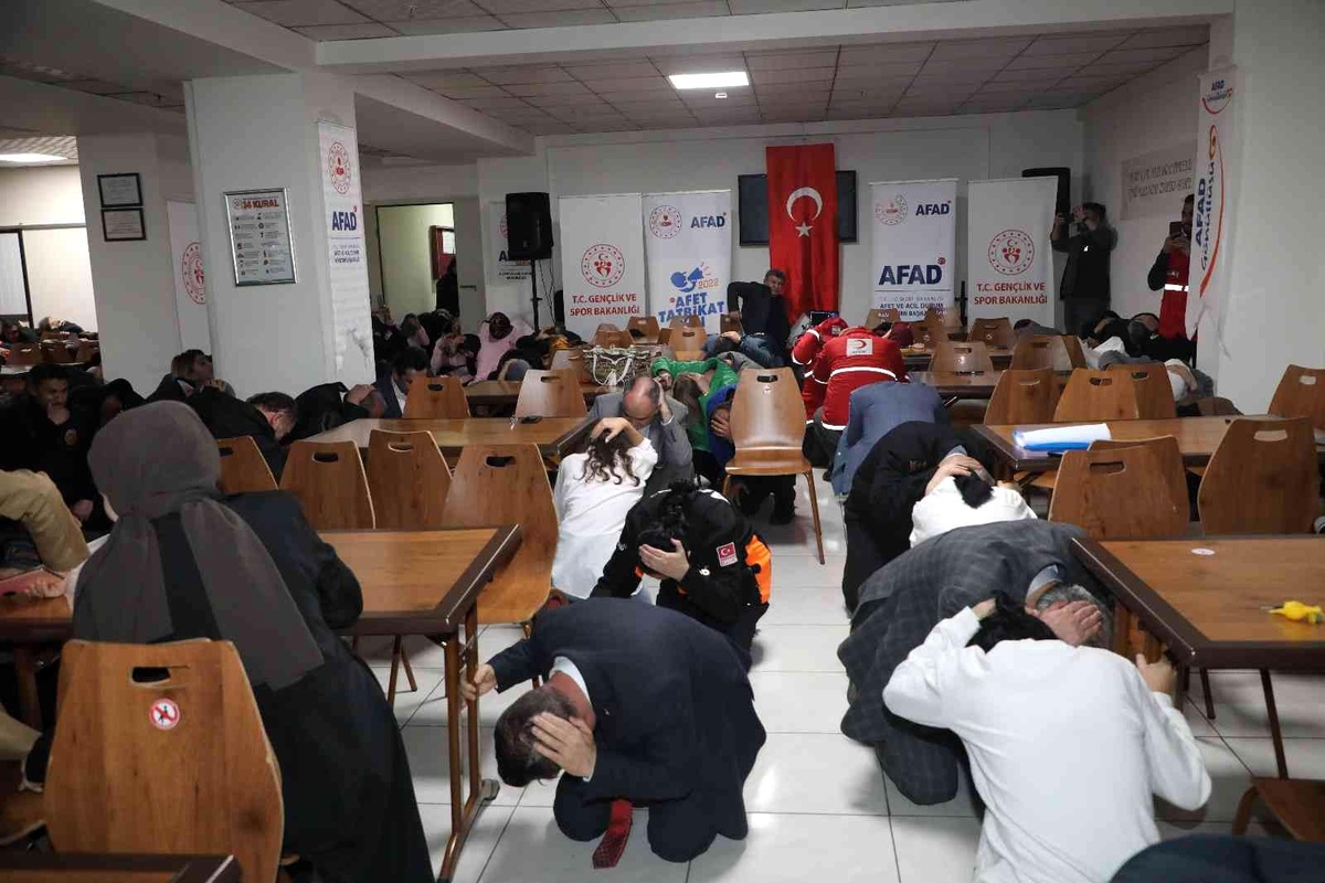 Konya\'da "Çök-Kapan-Tutun" tatbikatı gerçekleştirildi