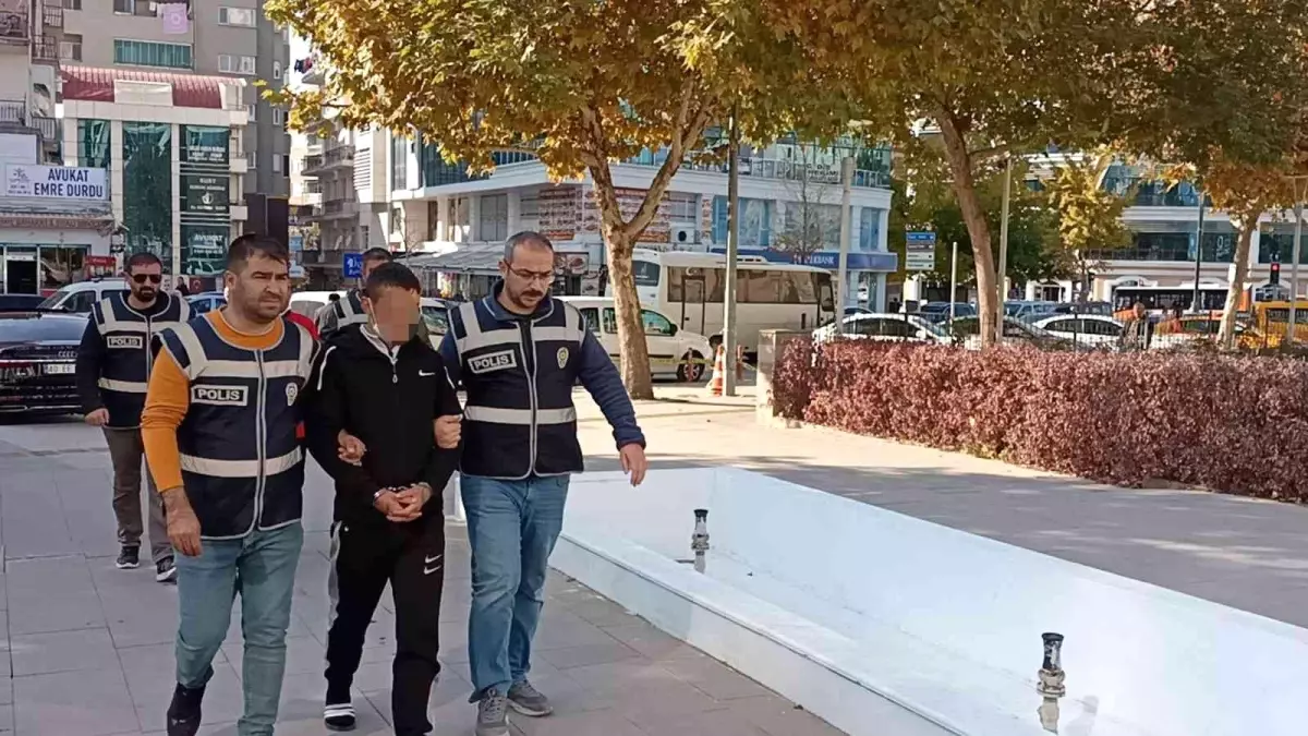 Polis, otomobil hırsızlarına 80 saatlik kamera kaydı izleyerek ulaştı