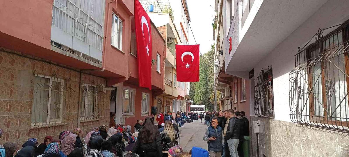 Şehit astsubaya babasından asker selamı