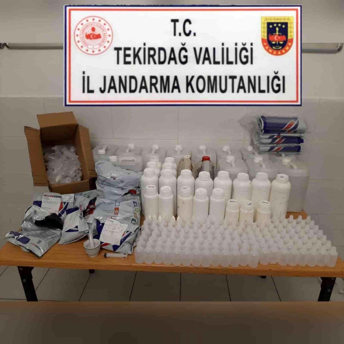 Tekirdağ\'da 111 litre sahte içki ele geçirildi