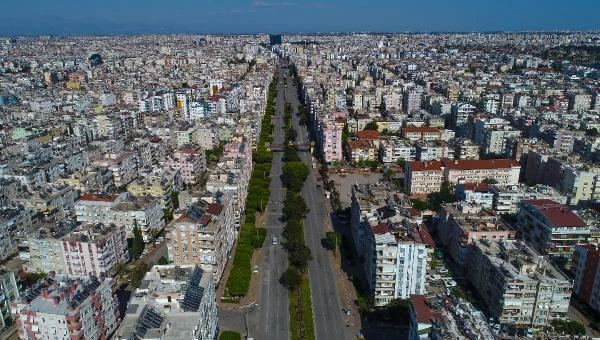 Antalya'da yaşam zorlaşıyor! Hayat pahalılığı ve konuta erişilebilirlik açısından İstanbul ile yarışıyor