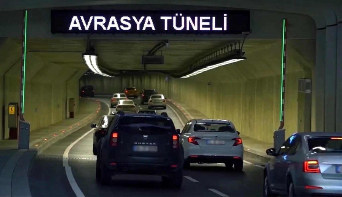 Bakan Karaismailoğlu\'ndan Avrasya Tüneli\'nden geçiş rekoru açıklaması