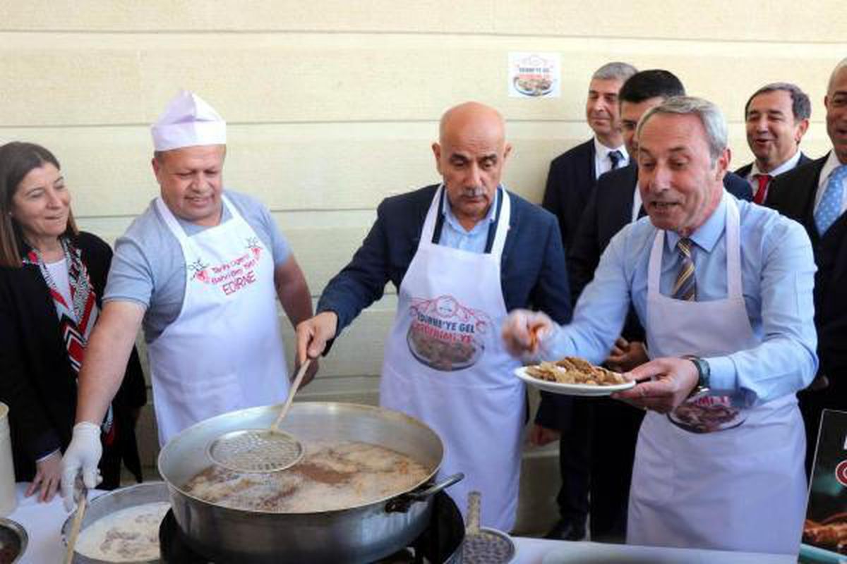 Bakan Kirişci: Ukrayna\'dan 442 gemi ile tahıl ve gıda ürünleri çıkarıldı (2)