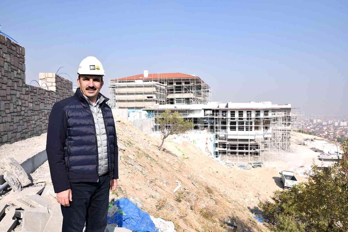 Akyokuş Kasrı inşaatı tüm hızıyla yükseliyor
