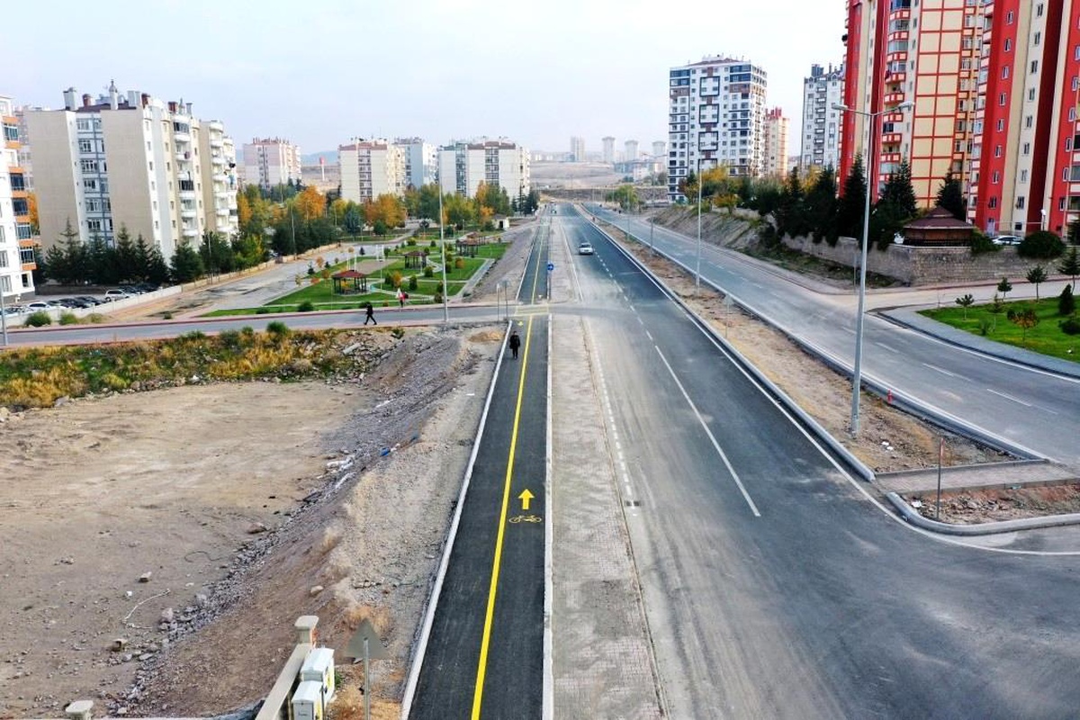 Başkan Çolakbayrakdar: "Vatandaşlarımıza, daha güzel yaşam olanaklarını sağlıyoruz"
