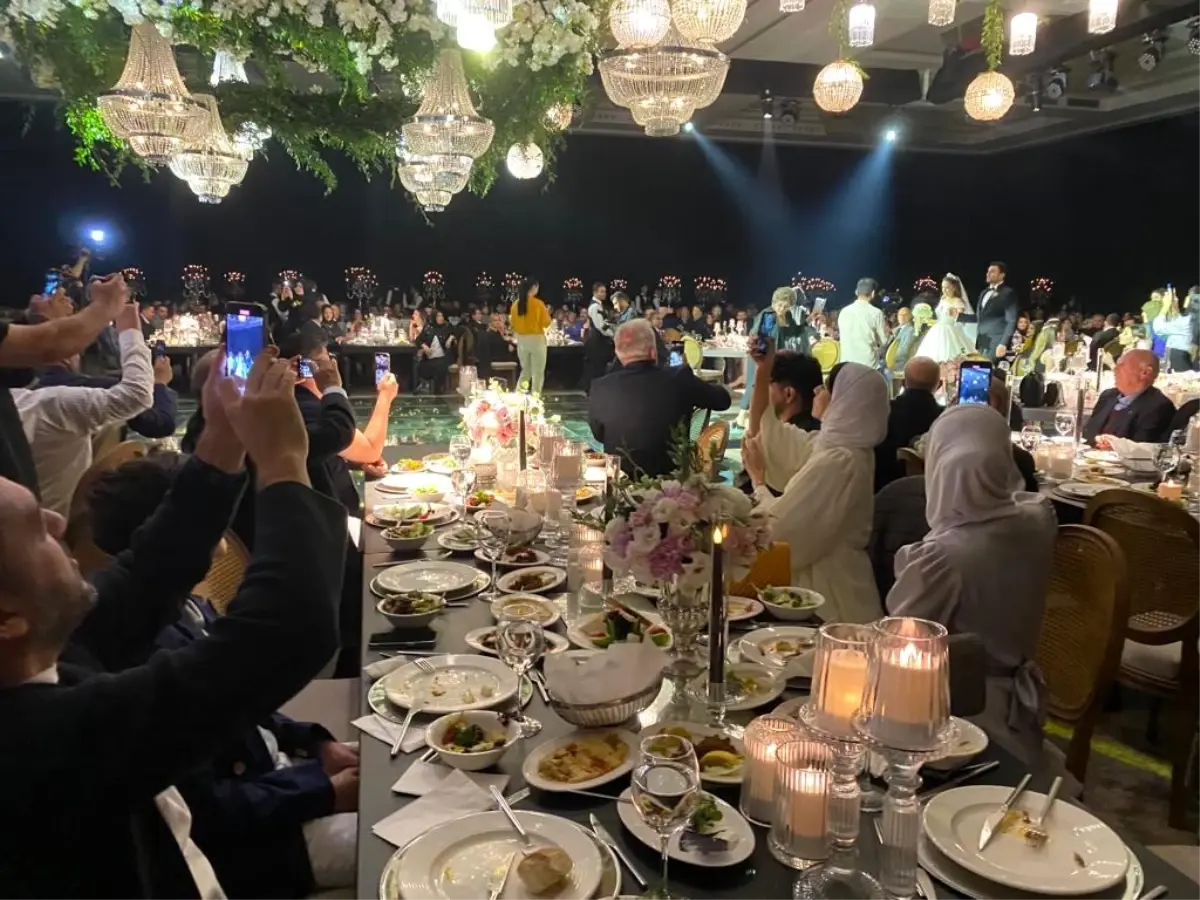 Birleşmiş milletler toplantısı gibi düğün