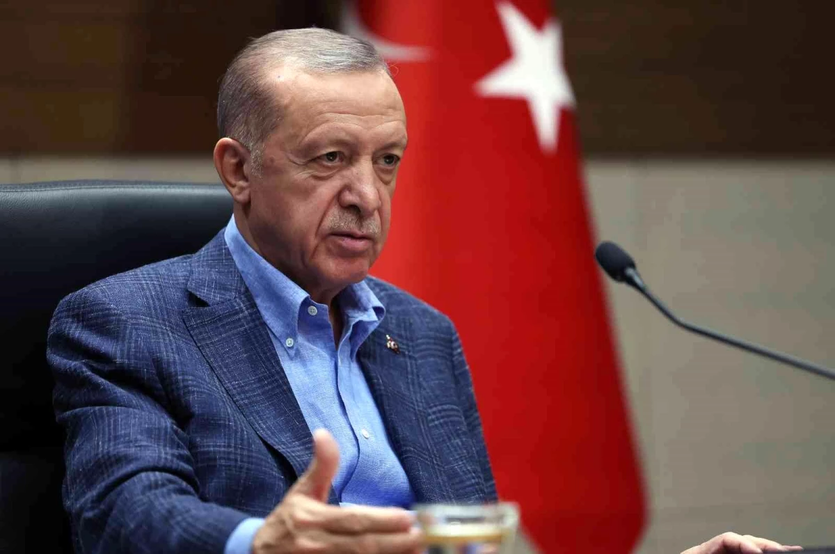 Cumhurbaşkanı Erdoğan: "İstiklal Caddesi\'nde patlama) 6 can kaybı 53 yaralı var"