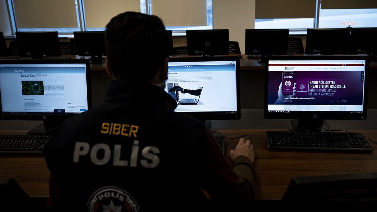 Egm: Provokatif İçerikli Paylaşımlarda Bulunduğu Değerlendirilen 25 Hesap Yöneticisi Tespit Edildi
