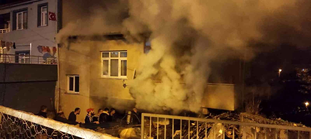 Kalorifer kazanında çıkan yangın korkuttu
