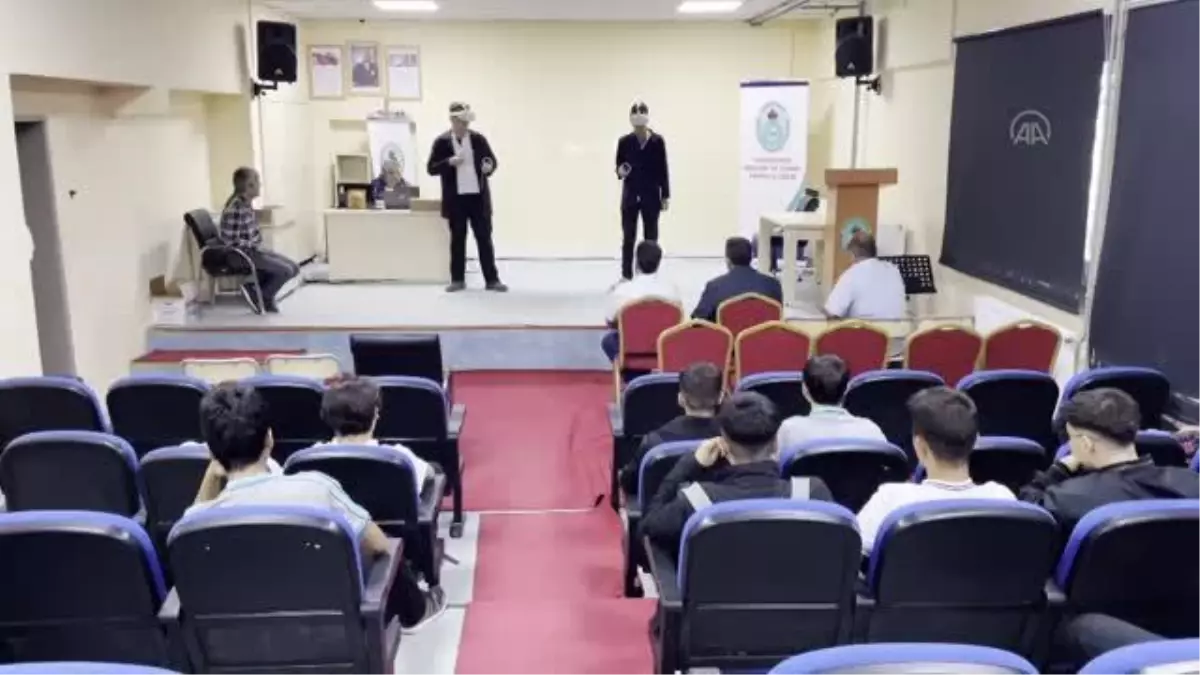 Meslek liseliler sanal ortamda çalışma hayatına hazırlanıyor