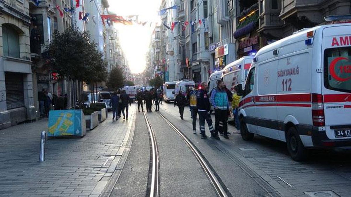 Spor camiasından İstiklal Caddesi\'ndeki bombalı saldırı sonrası geçmiş olsun mesajları